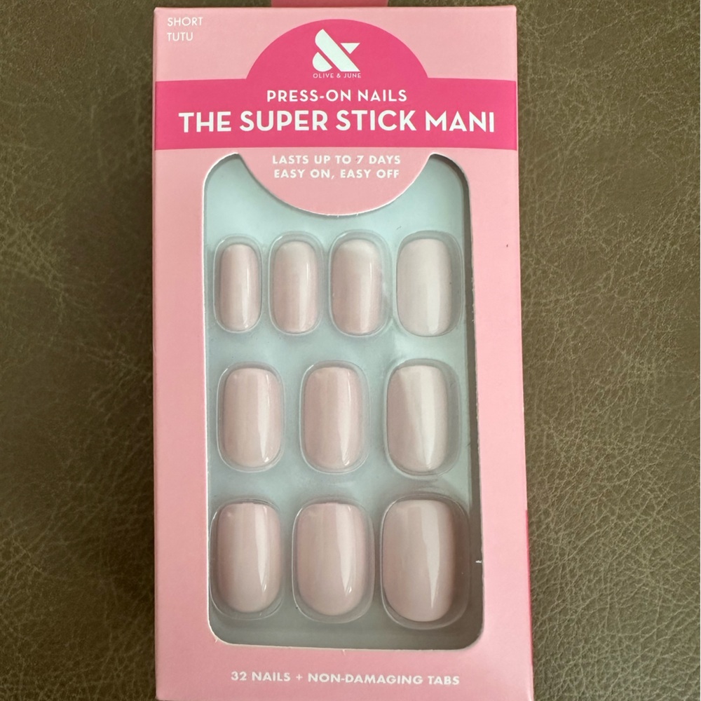 Pink Press-On Nails Medium Length Glossy Finish